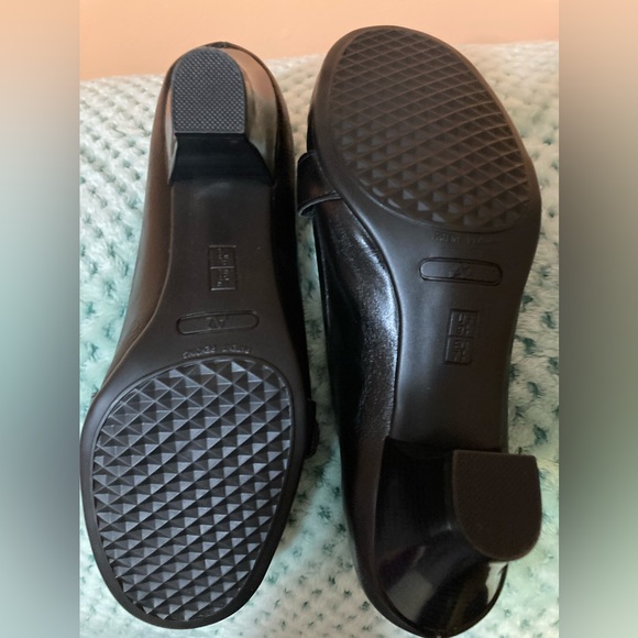 A2 by Aerosoles, Barista Heels, Black. Sz 9-1/2 M. NWOT - Picture 2 of 7